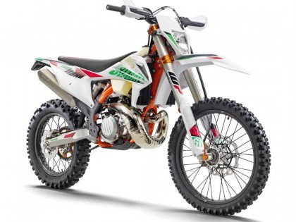 KTM 向國內市場發(fā)布兩款 EXC 耐力越野賽車